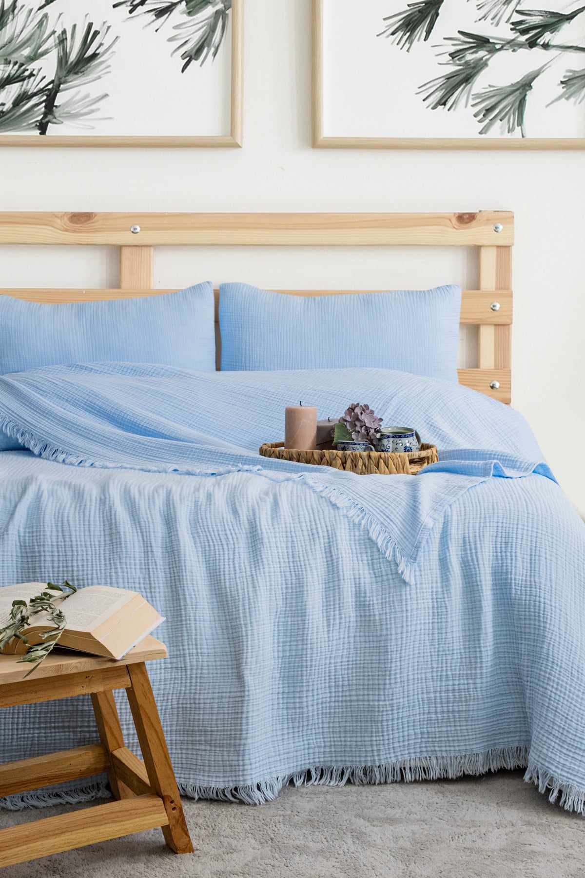 Lightweight muslin cotton blanket