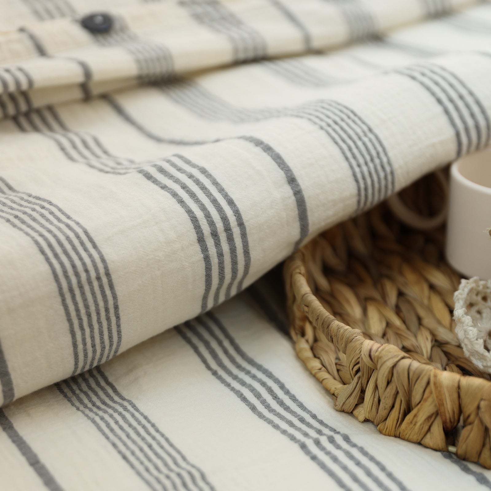 Organic GOTS certified muslin duvet cover fabric texture and weave detail