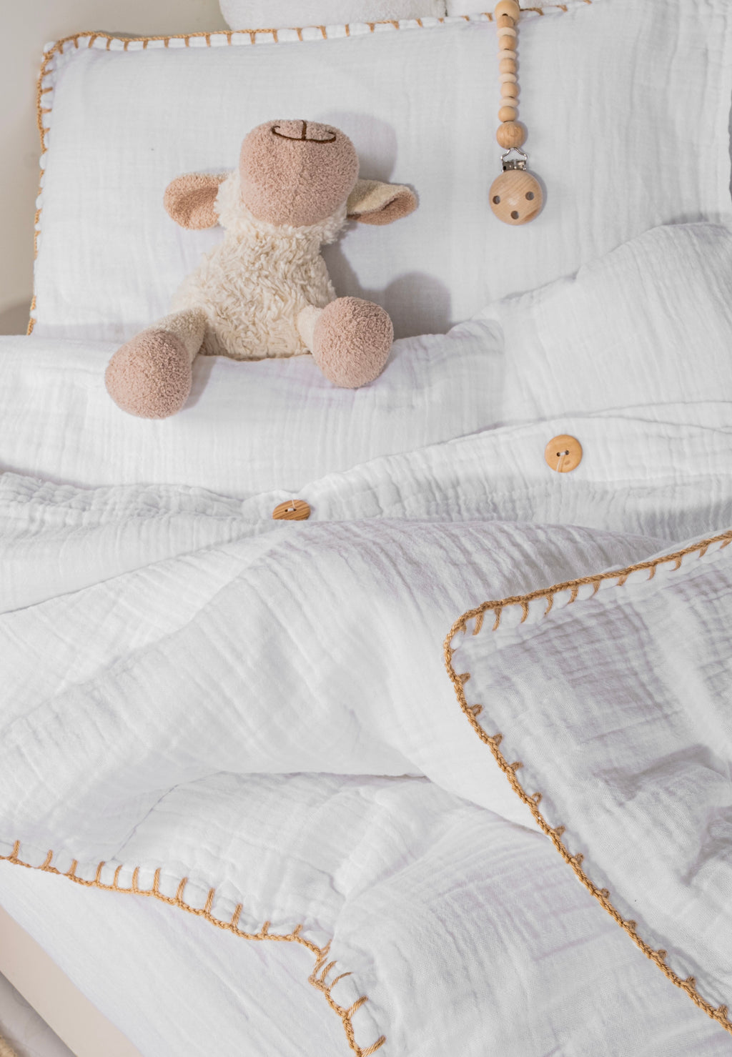 white organic crib set