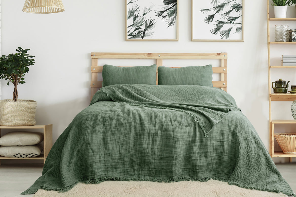 Organic muslin cotton blanket
